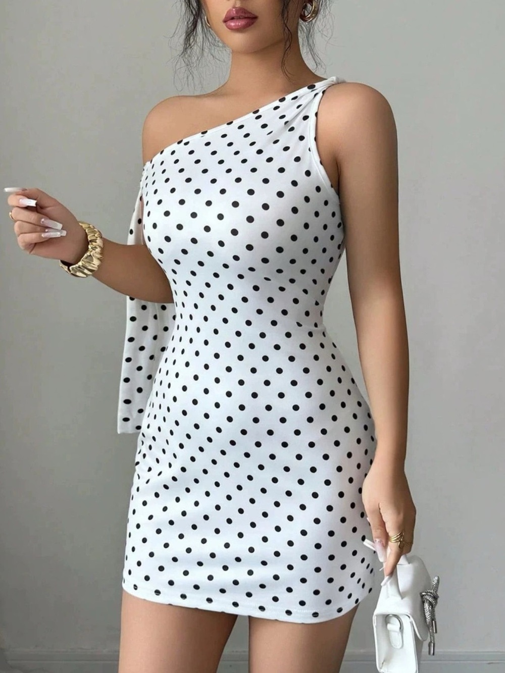 One-Shoulder Polka Dot Bodycon Mini Dress